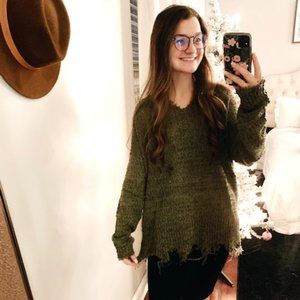 V-Neck Long Sleeve Knit Pullover Sweater with Fray